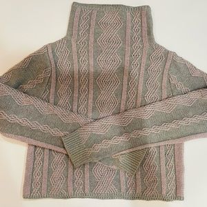 Ivivva girls sweater size 10, grey/light pink